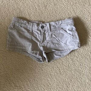 Hollister Women's Light Gray Shorts